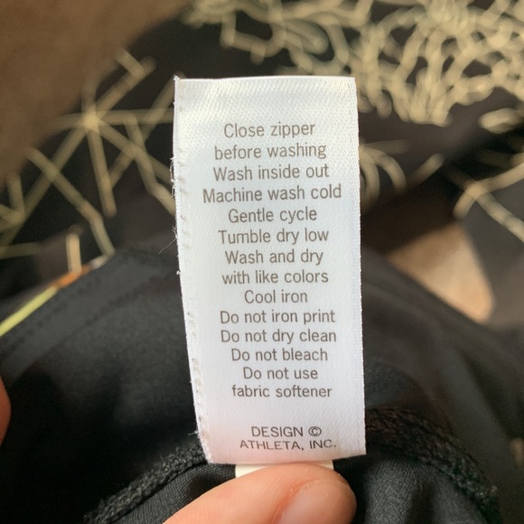 Athleta cropped leggings - Picture 8 of 9